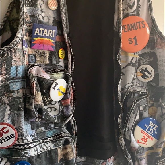 Vintage pins denim graffiti fishing vest Atari XS - Picture 2 of 8